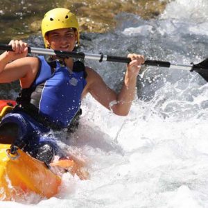 Kayak por el rio Cabriel en Valencia con Avensport
